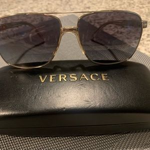 Versace Sun Glasses, Polarized, Gold Rim, with Eye Glass Holder